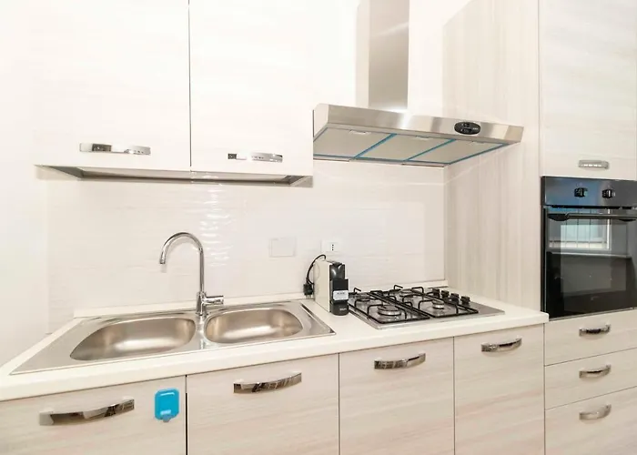 Apartmán Guesthost - Roomy & Modern Flat Piazza Statuto Turín
