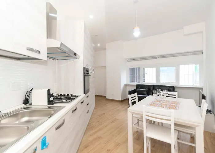 Apartamento Guesthost - Roomy & Modern Flat Piazza Statuto Turín