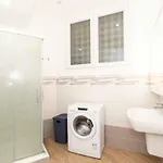Guesthost - Roomy & Modern Flat Piazza Statuto טורינו