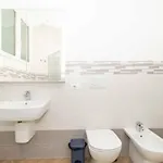 דירה Guesthost - Roomy & Modern Flat Piazza Statuto טורינו