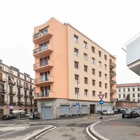 Guesthost - Roomy & Modern Flat Piazza Statuto דירה