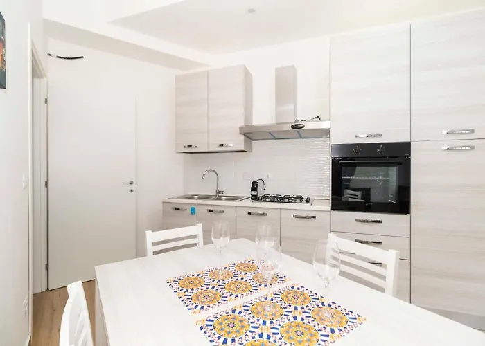 アパート Guesthost - Roomy & Modern Flat Piazza Statuto *