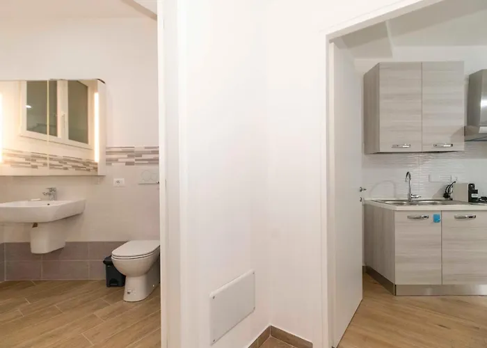 Guesthost - Roomy & Modern Flat Piazza Statuto トリノ