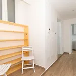 Guesthost - Roomy & Modern Flat Piazza Statuto דירה טורינו